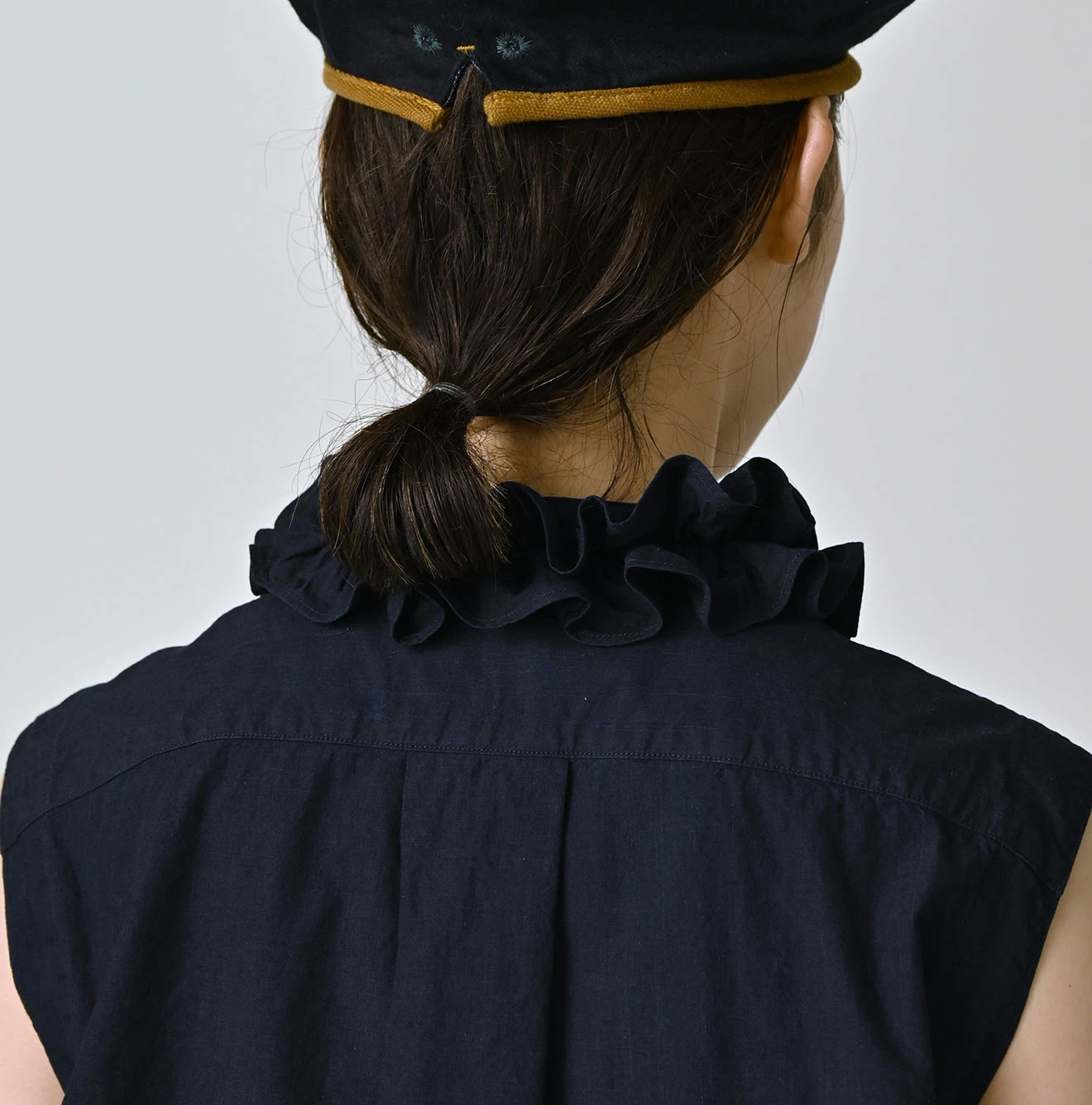Indigo Batiste Frill Sleeveless Shirt Detail