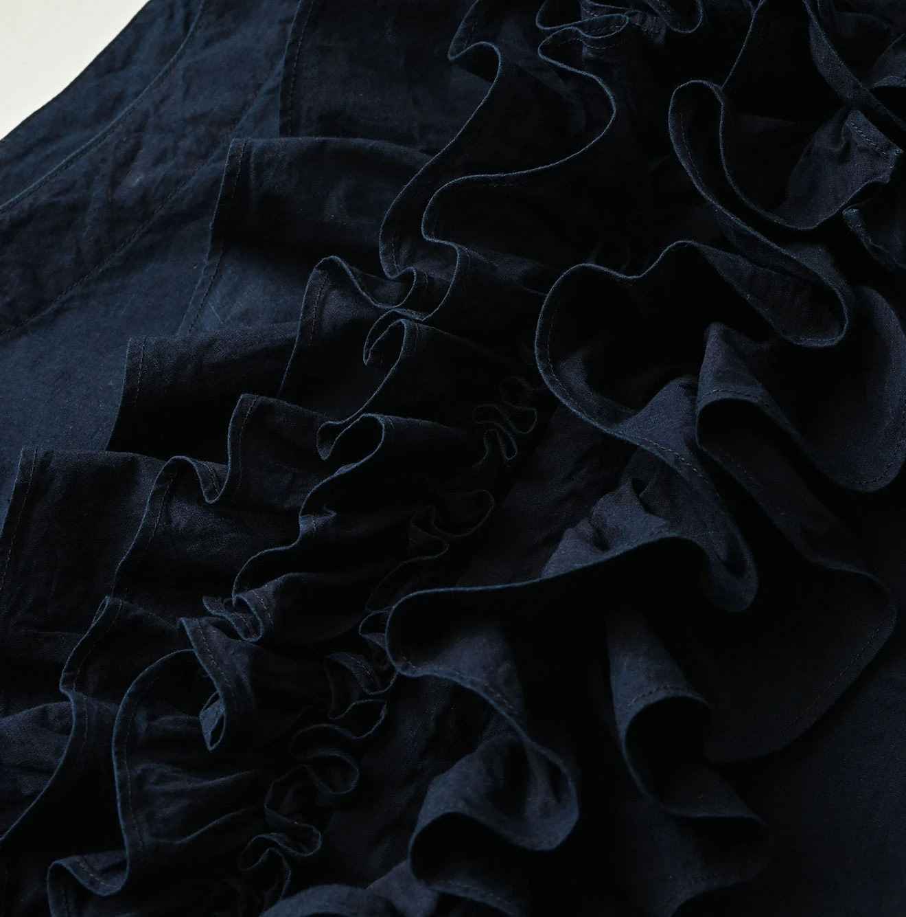 Indigo Batiste Frill Sleeveless Shirt Detail