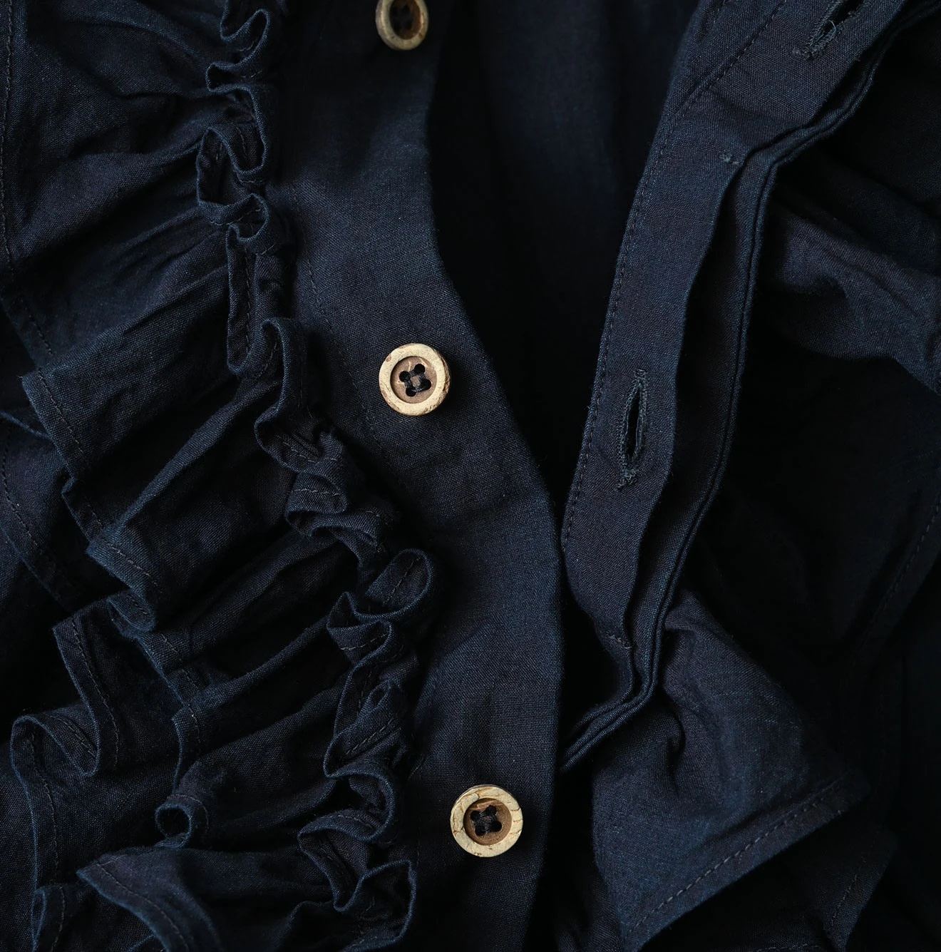 Indigo Batiste Frill Sleeveless Shirt Detail