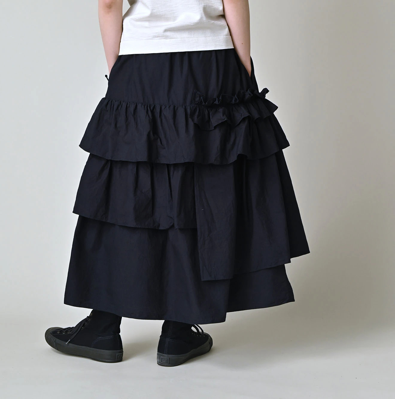 Indigo Batiste Tiered Skirt Female Model