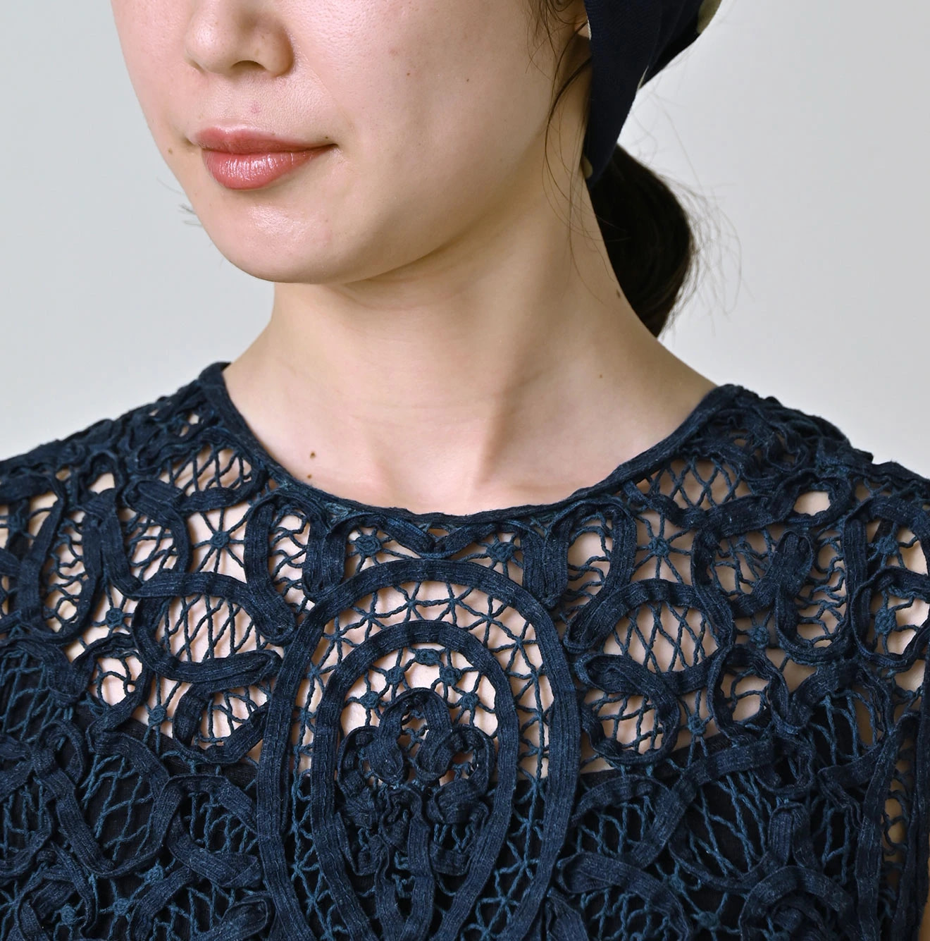 Ai Linen Ribbon Battenberg Embroidery Sleeveless Shirt Detail