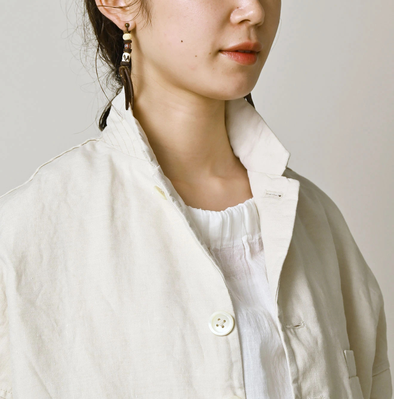 Linen Cloth 908 Uma Jacket Detail