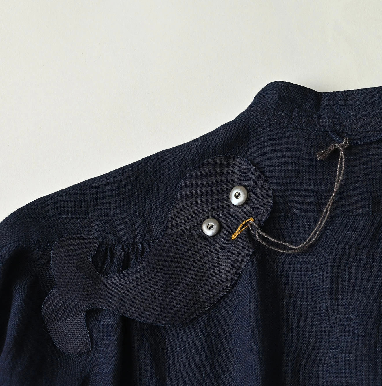 Indigo 45 Gauze 908 Henley Shirt Detail