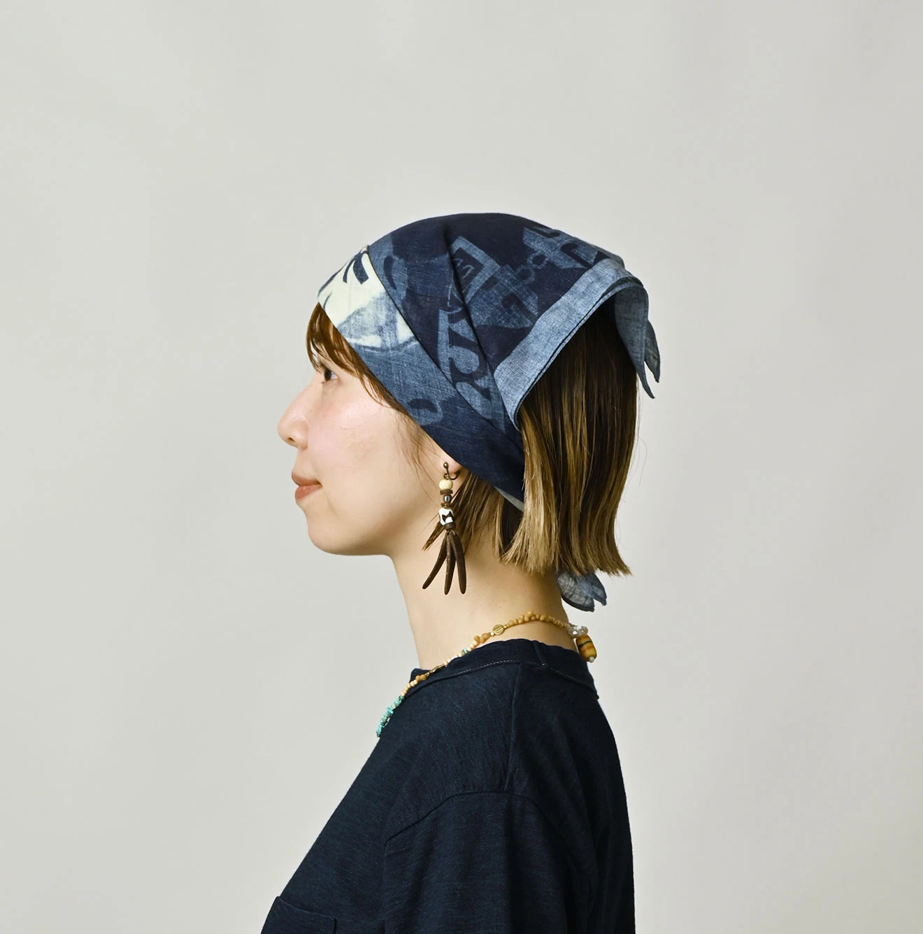 Indigo Gauze Summer Cruise Bandana Female Model