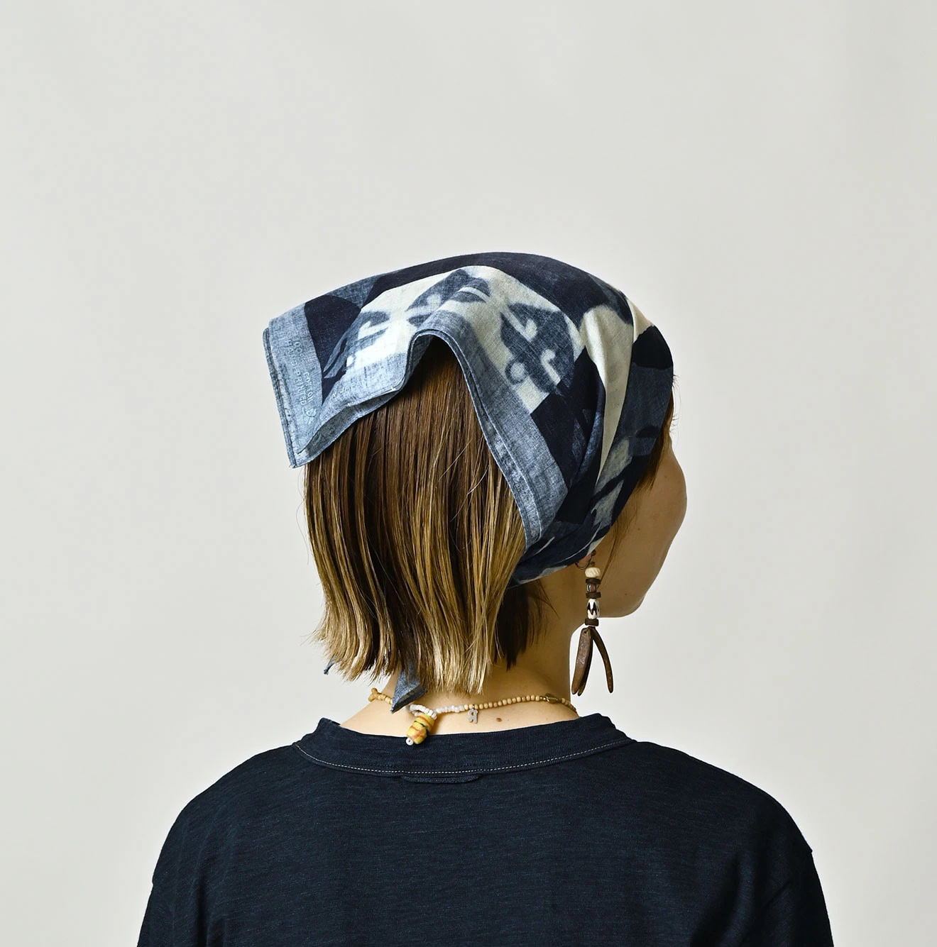 Indigo Gauze Summer Cruise Bandana Female Model