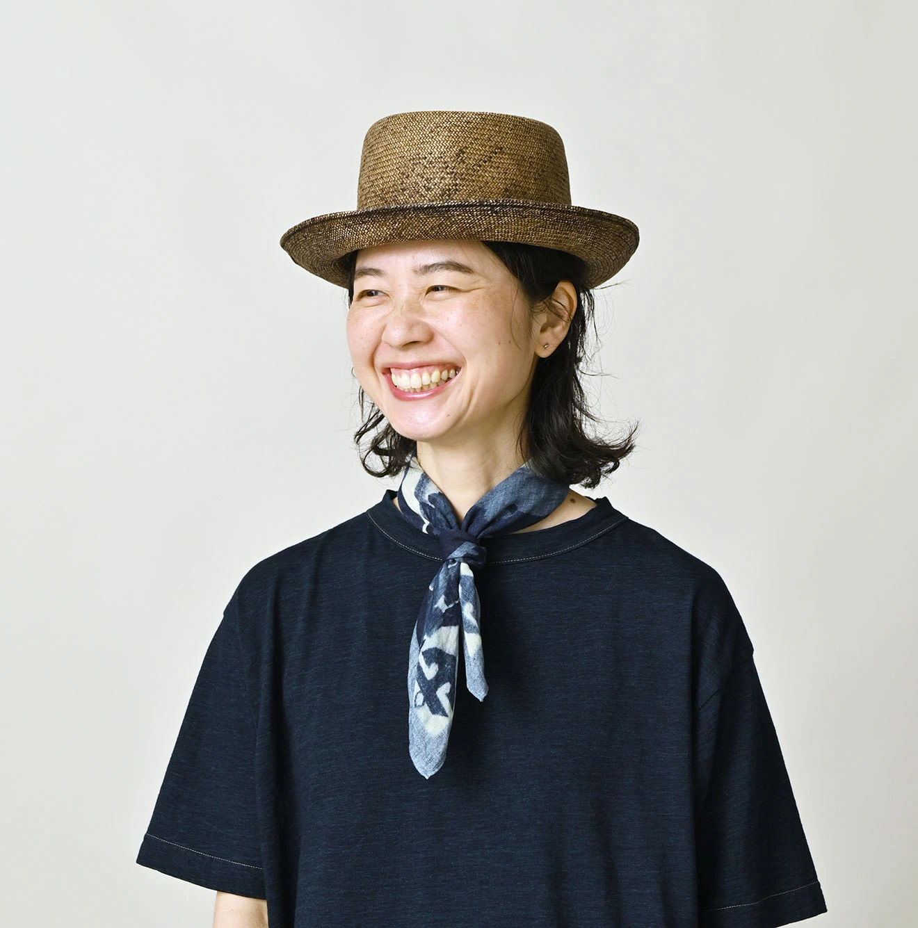 Indigo Gauze Summer Cruise Bandana Female Model