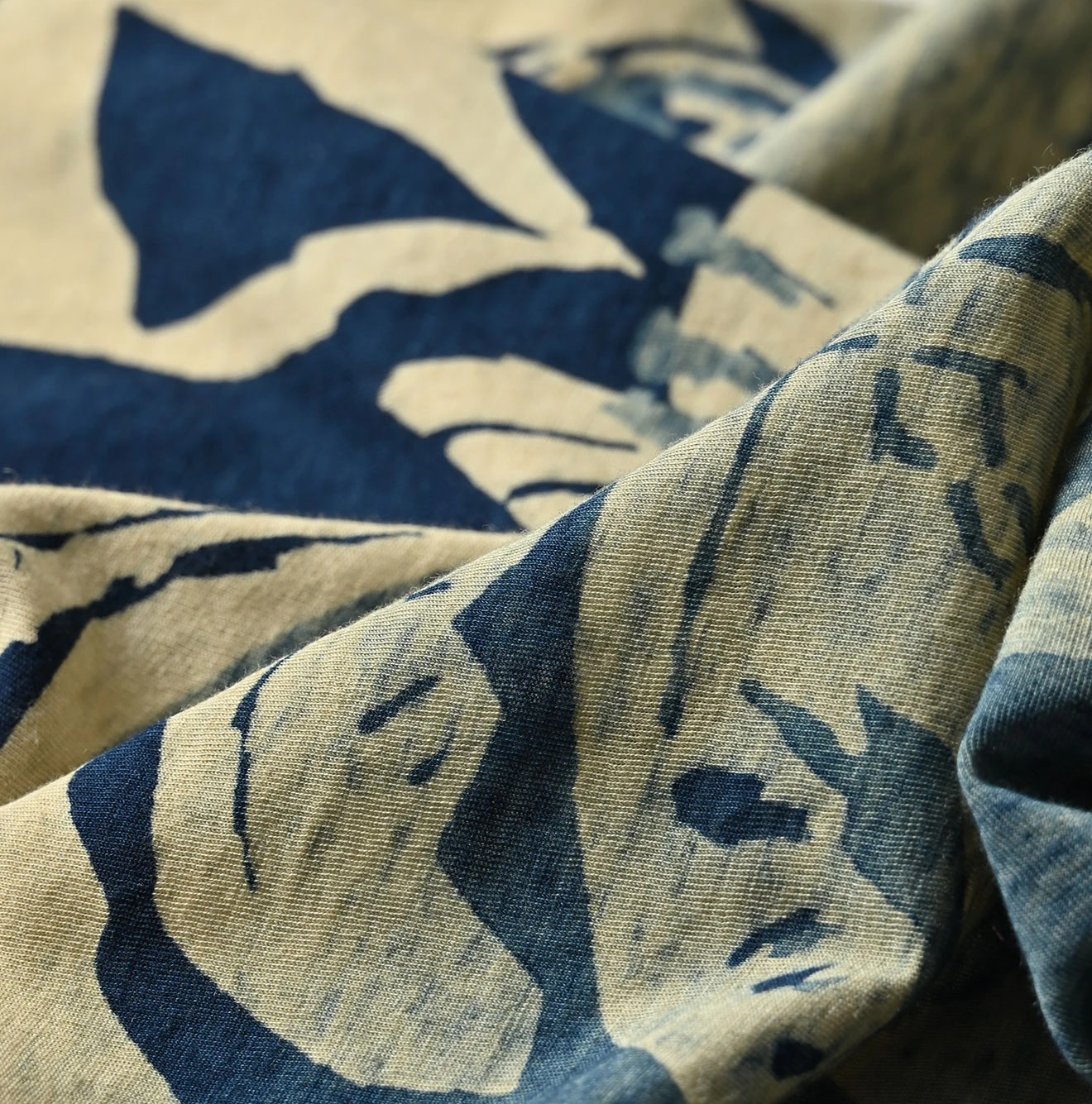 Indigo Tenjiku LeiLei Bandana Detail