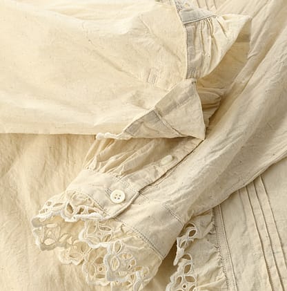 Indian Khadi Cotton de Cutwork Blouse Detail