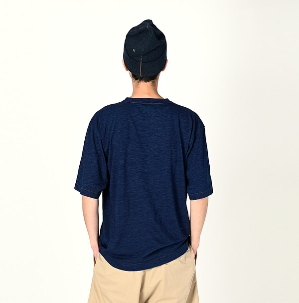 Indigo Tenjiku Cotton 908 V-neck T-shirt Male Model