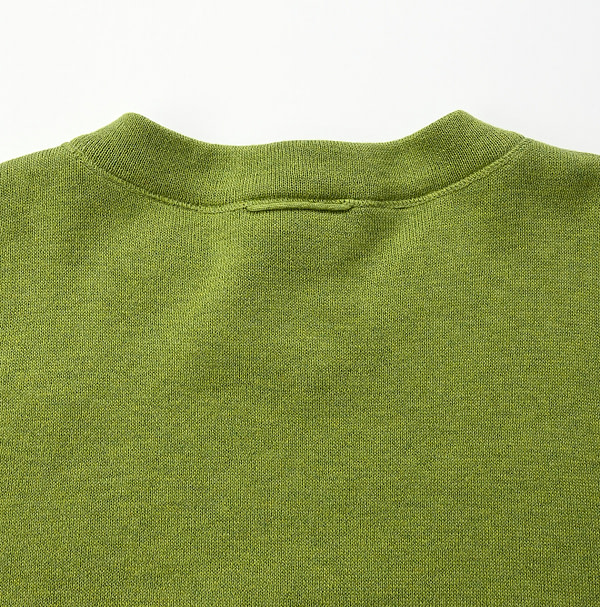 Smooth Cotton Knitsew 908 V-neck Detail