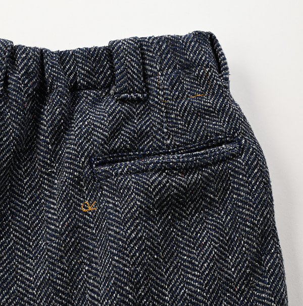 Indigo Cotton Tweed 908 Easy Poppo Pants Detail