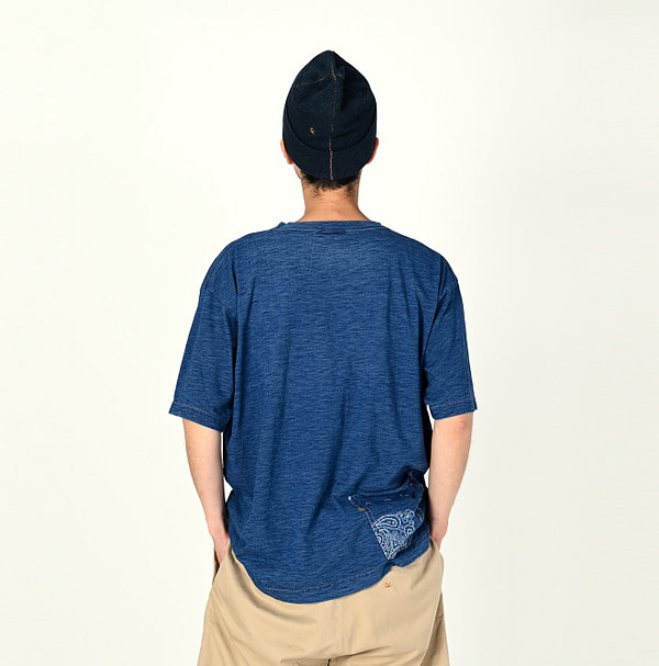 Indigo Tenjiku Cotton 908 Paisley Pocket T-shirt Male Model