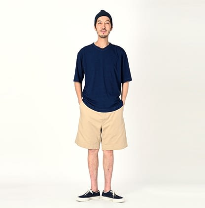 Indigo Tenjiku Cotton 908 V-neck T-shirt Male Model