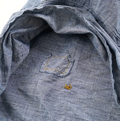 Ai Indian Khadi Cotton de Tuck T-shirt Detail